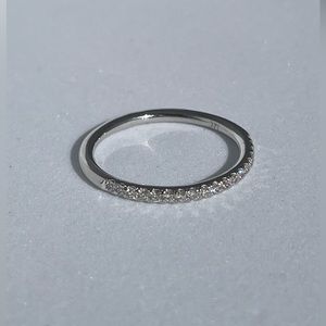 Diamond band 14k White Gold